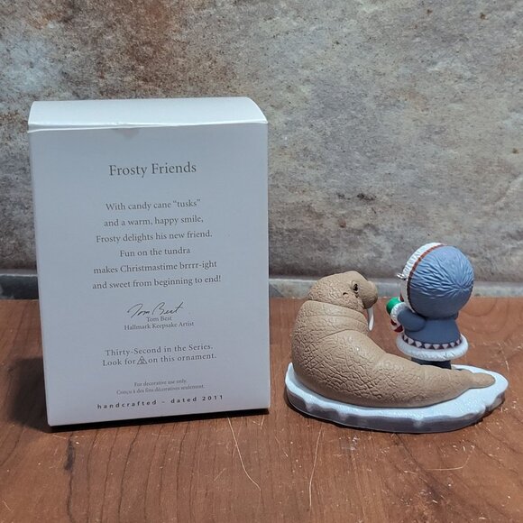 Hallmark Frosty Friends 2011 Eskimo Walrus Christmas Ornament - Picture 2 of 13